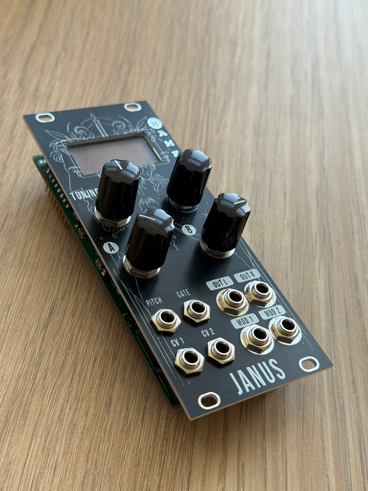 Janus — Dual-Engine Synthesiser Voice · Twelve Engines, Chords, Arpeggiator, Stereo FX